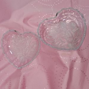 💞Pair of Glass Heart Shaped Candy Dishes